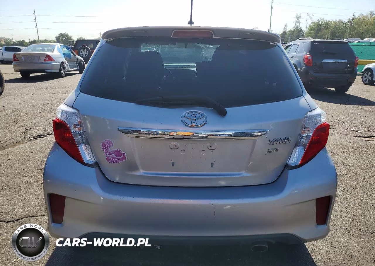 2012 Toyota Yaris 5-Door Se VIN:JTDKTUD32CD533119 - 6