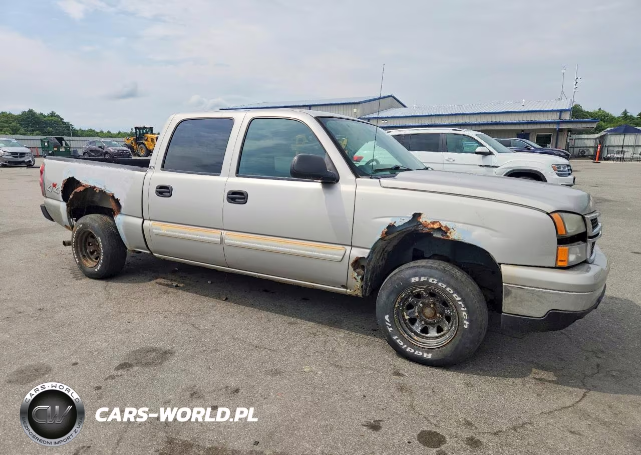 2007 Chevrolet Silverado K1500 Classic Crew Cab VIN:2GCEK13V471131914 - 4