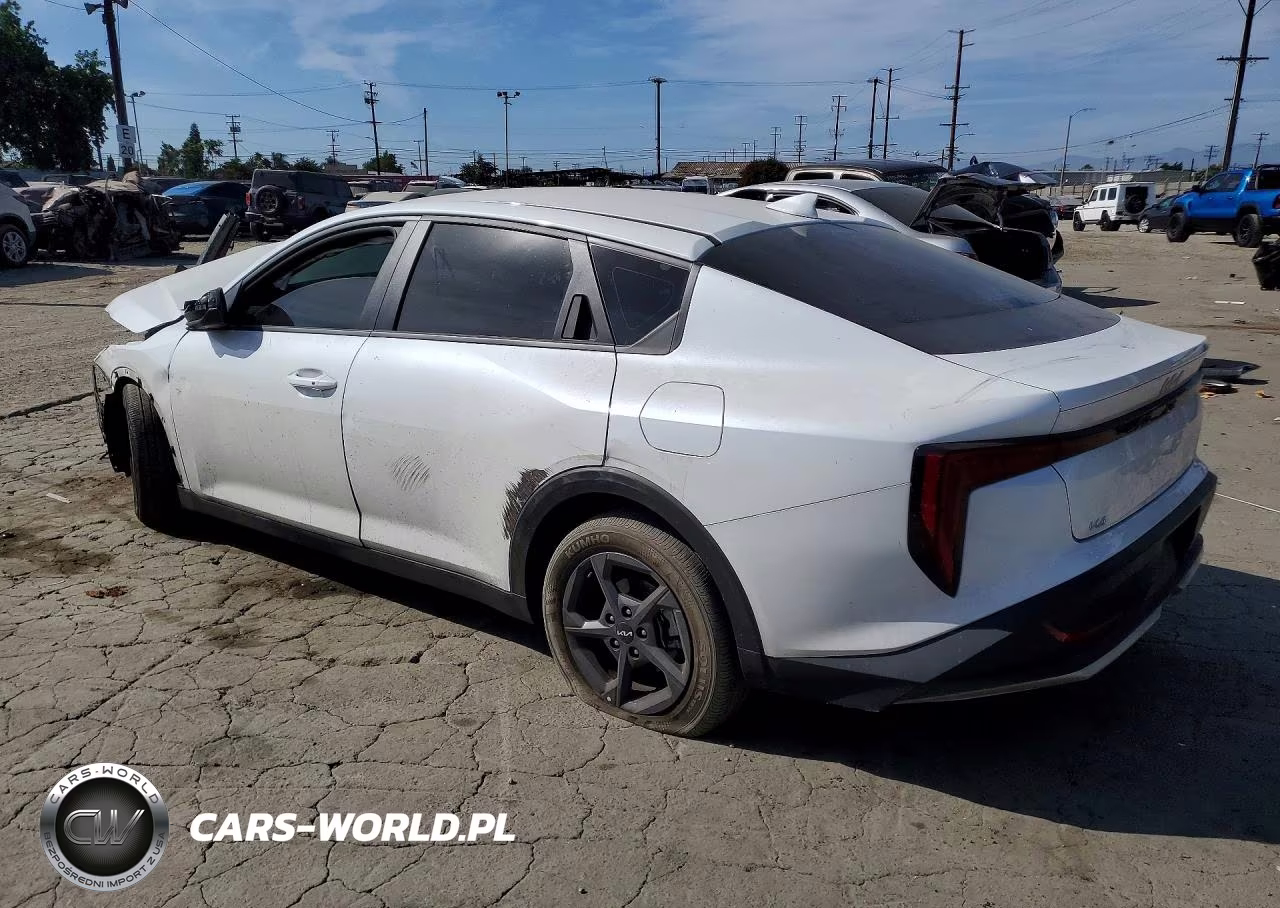 2025 Kia K4 Lxs VIN:3KPFT4DE6SE093552 - 2