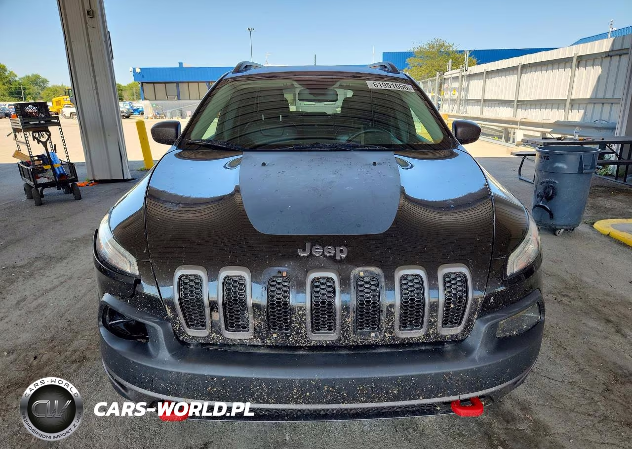 2015 Jeep Cherokee Trailhawk VIN:1C4PJMBS0FW775843 - 5