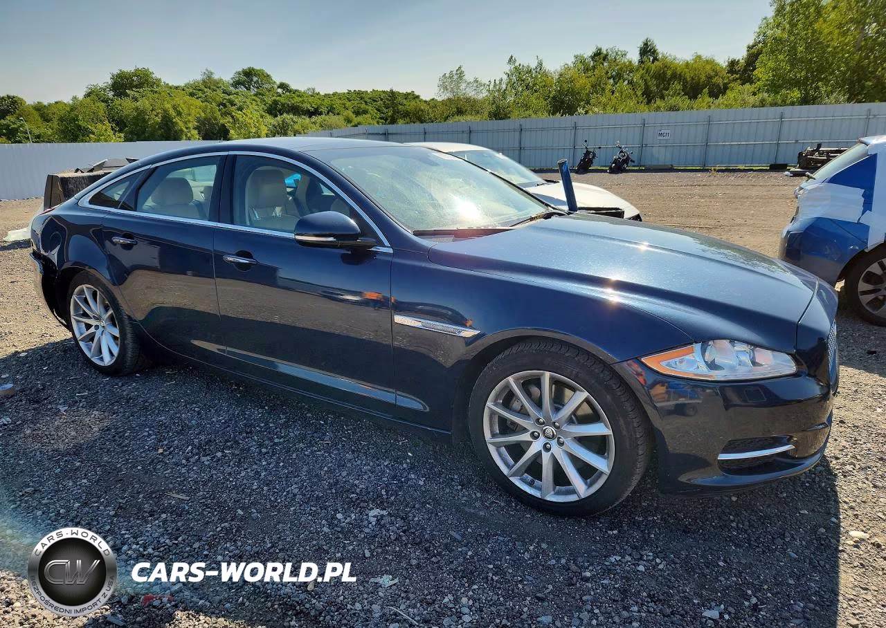 2013 Jaguar Xj VIN:SAJWA1C7XD8V58338 - 4