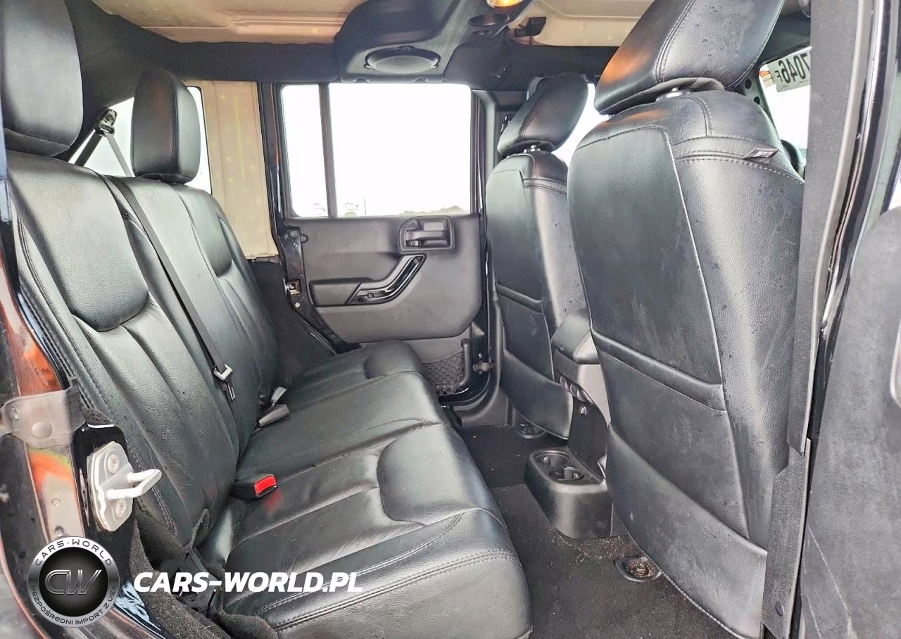 2014 Jeep Wrangler Unlimited Sahara VIN:1C4HJWEG3EL261377 - 10