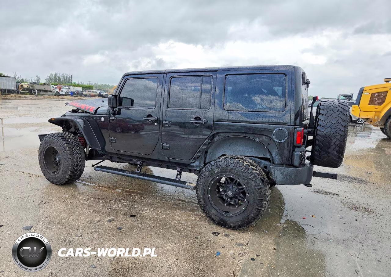 2014 Jeep Wrangler Unlimited Sahara VIN:1C4HJWEG3EL261377 - 2