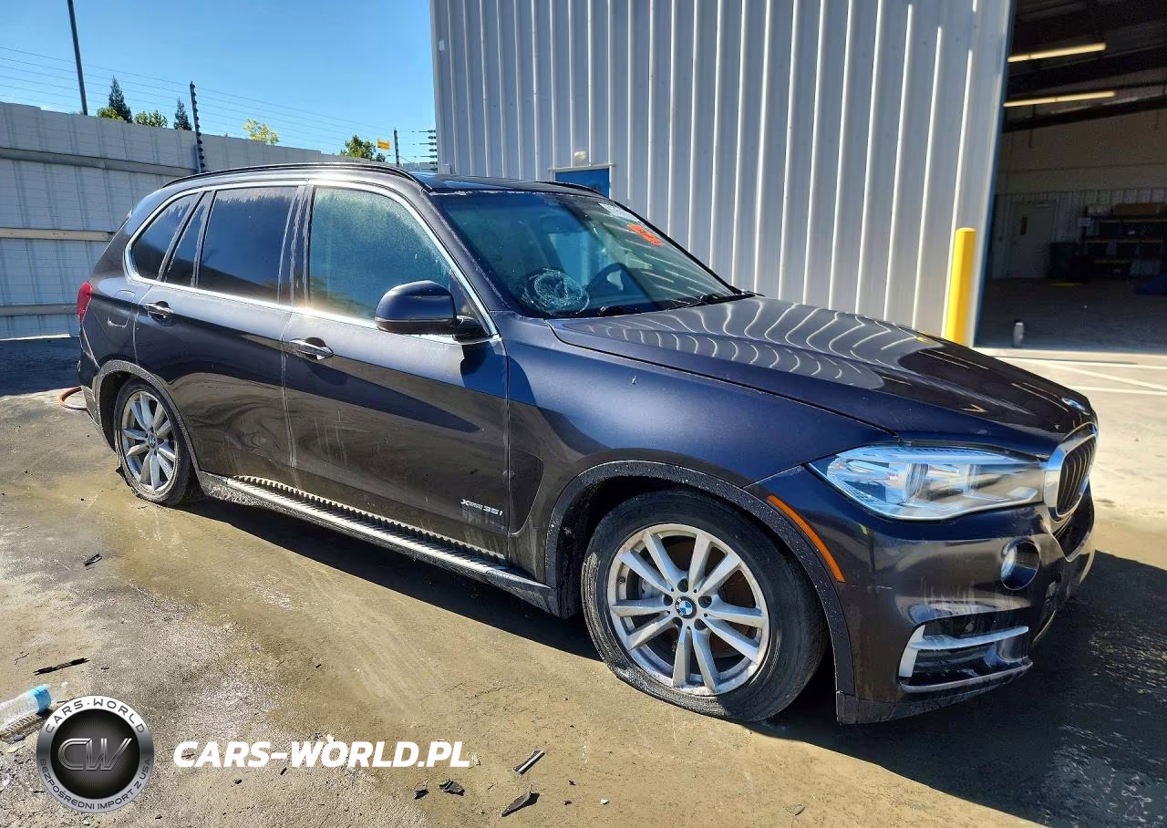 2015 BMW X5 xDrive35I VIN:5UXKR0C56F0K52705 - 4
