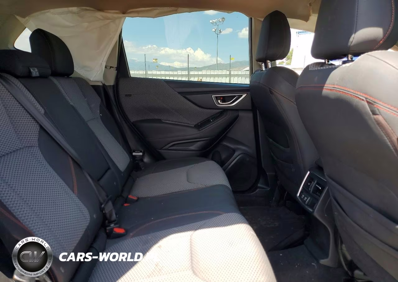 2020 Subaru Forester Sport VIN:JF2SKAMC9LH429562 - 11