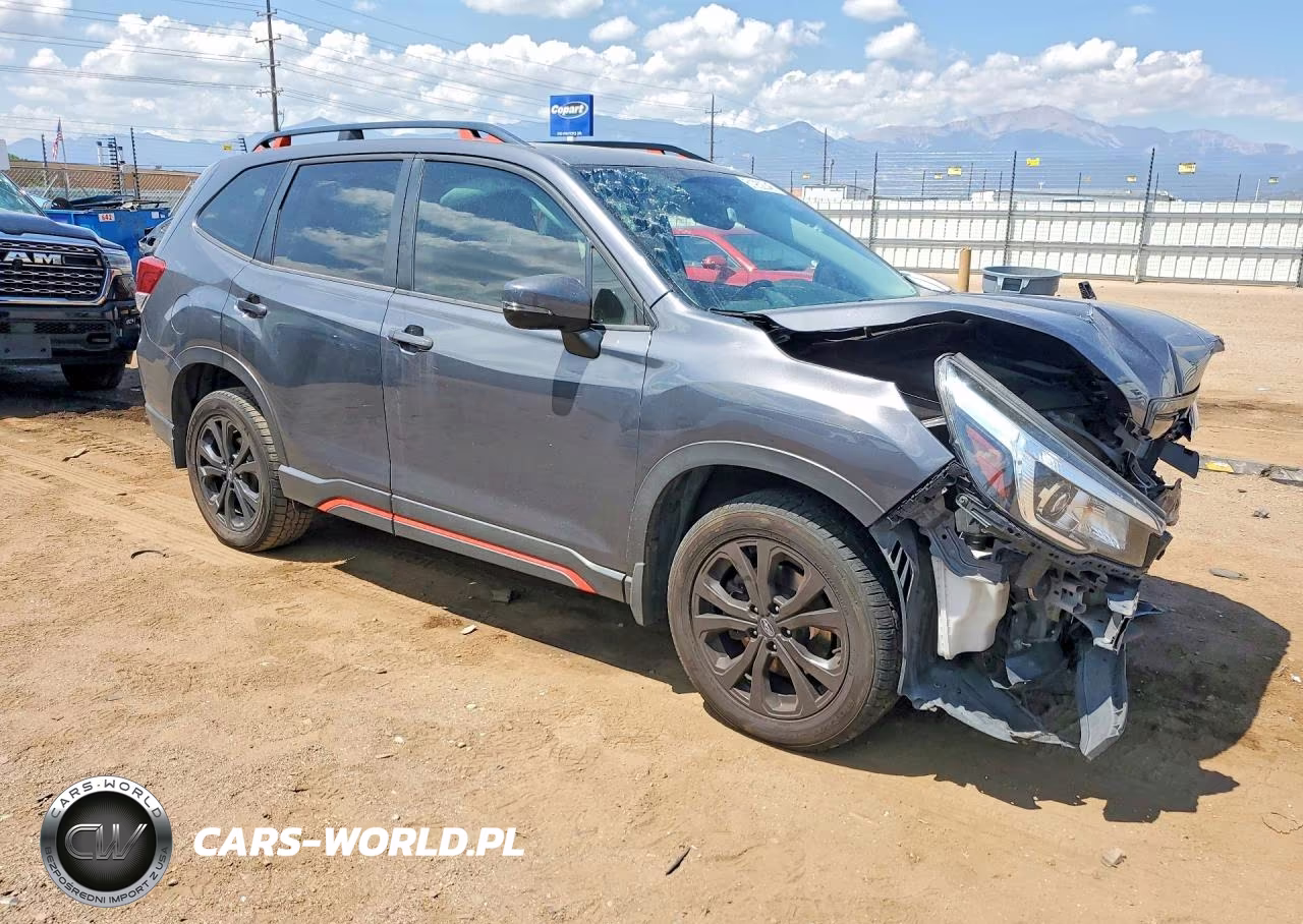 2020 Subaru Forester Sport VIN:JF2SKAMC9LH429562 - 4