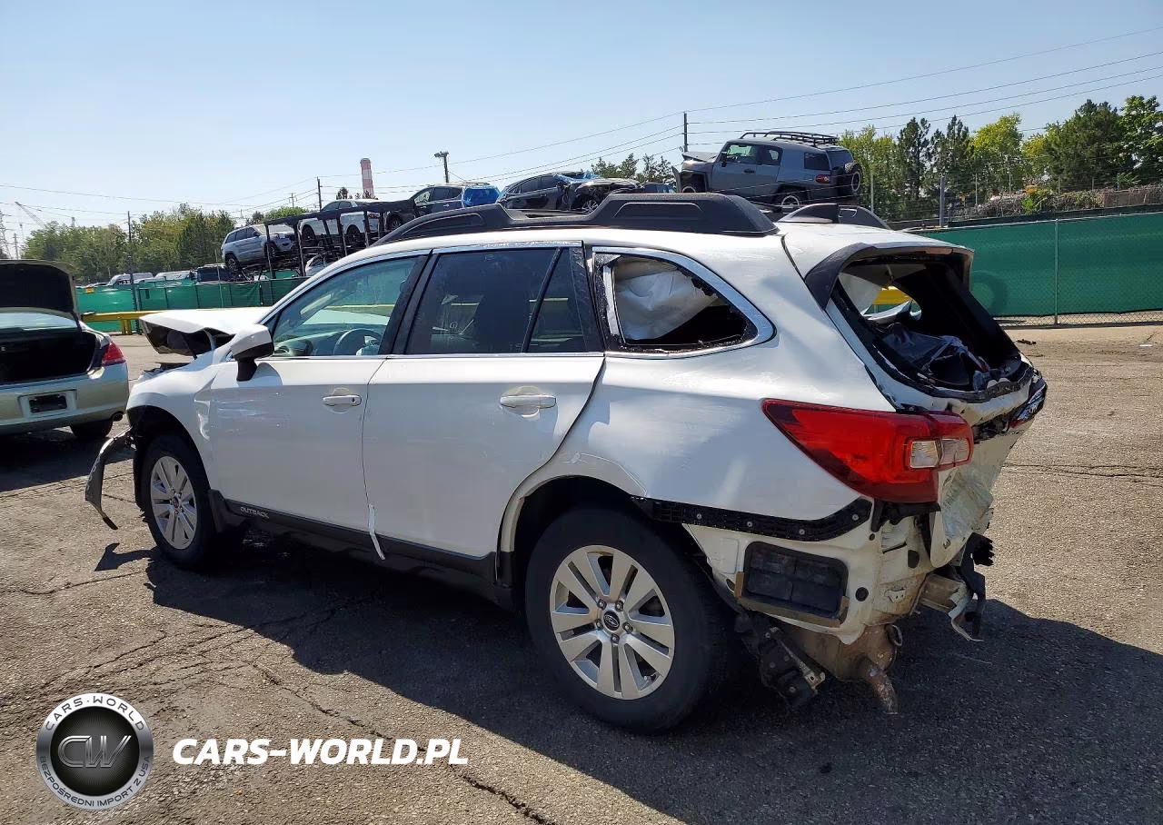 2018 Subaru Outback 2.5I Premium VIN:4S4BSACC0J3221317 - 2