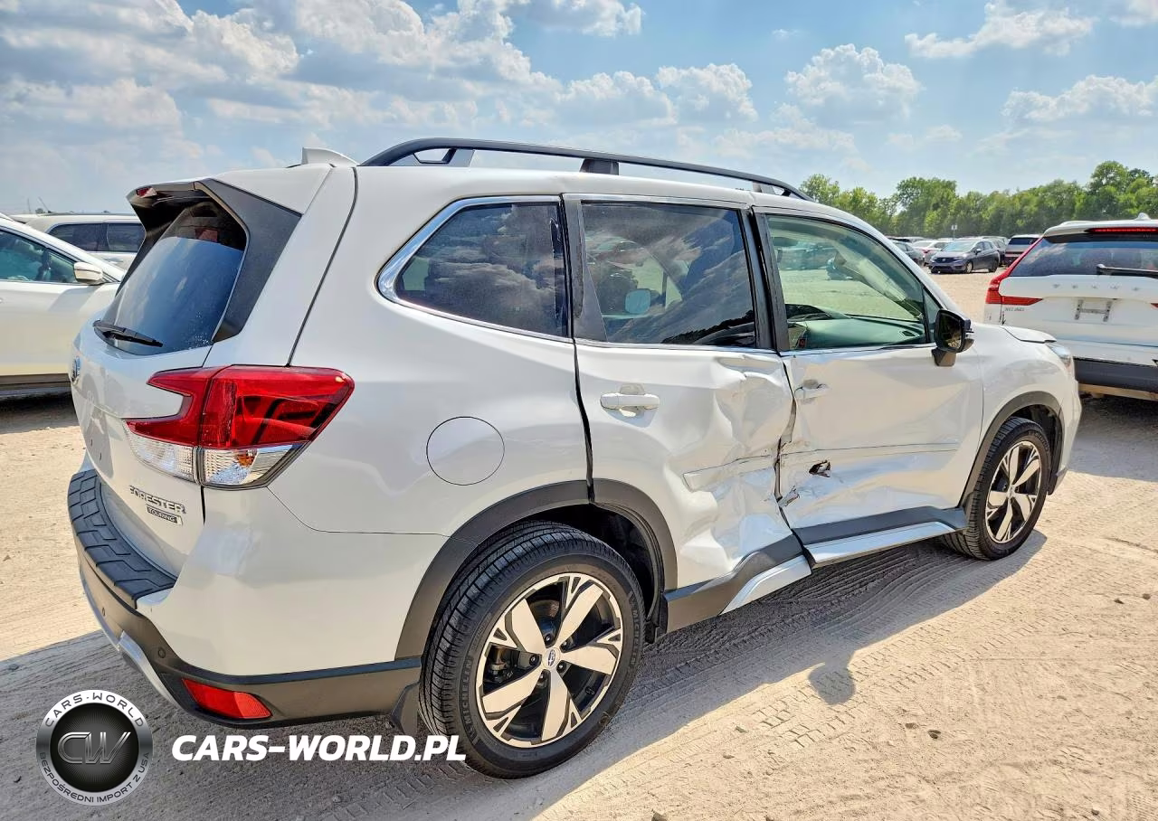 2021 Subaru Forester Touring VIN:JF2SKAXC7MH546697 - 3