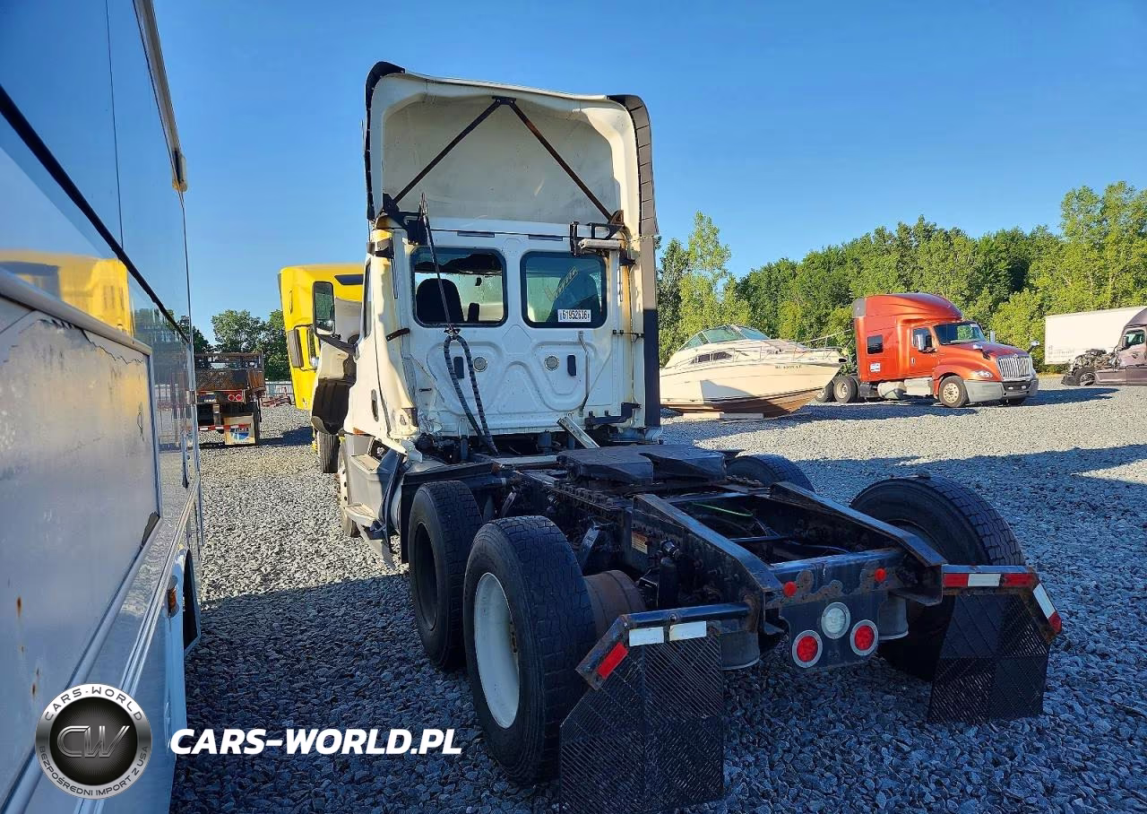 2020 Freightliner Cascadia 126 Semi Truck VIN:3AKJHLDV3LSLF0836 - 3