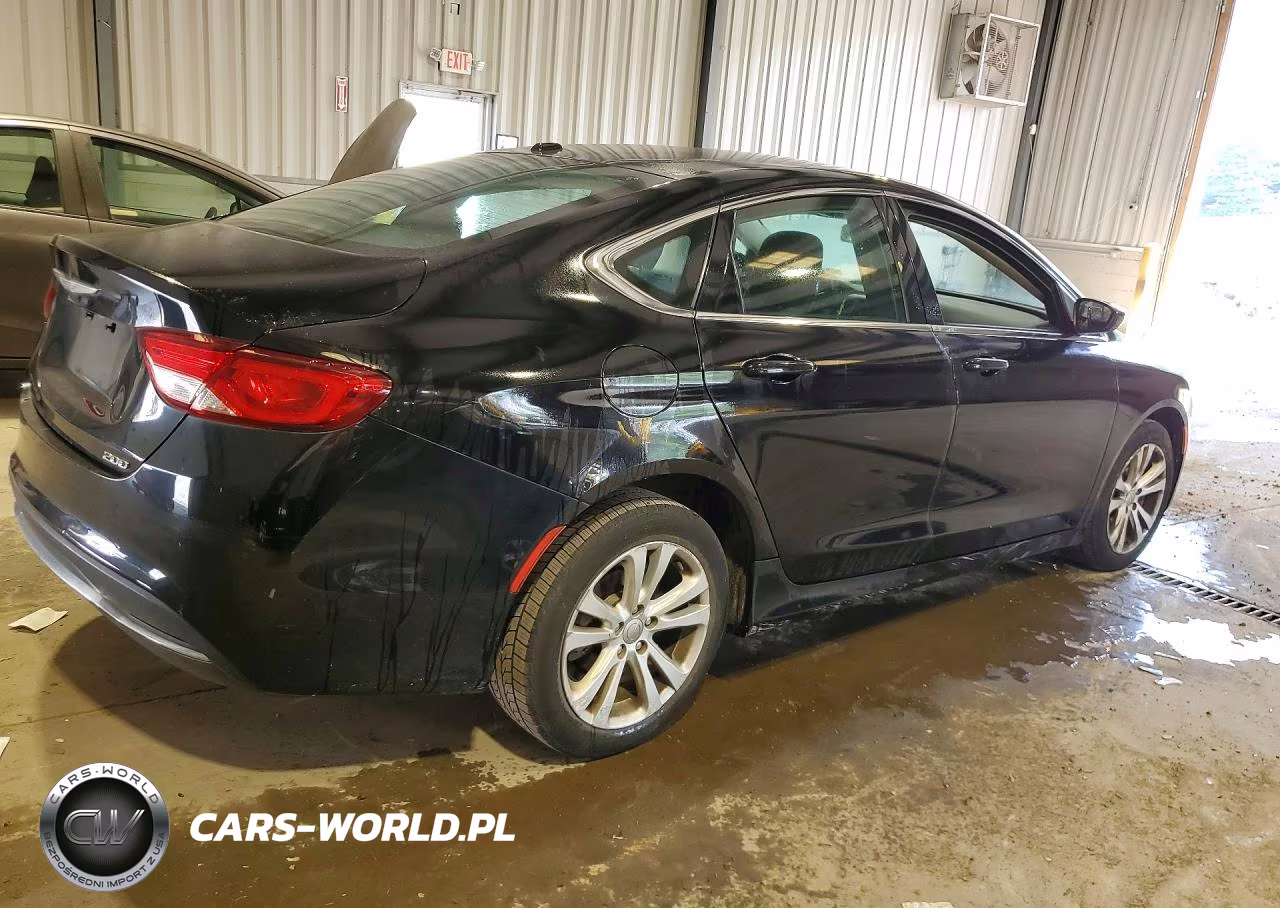 2015 Chrysler 200 Limited VIN:1C3CCCABXFN733274 - 3