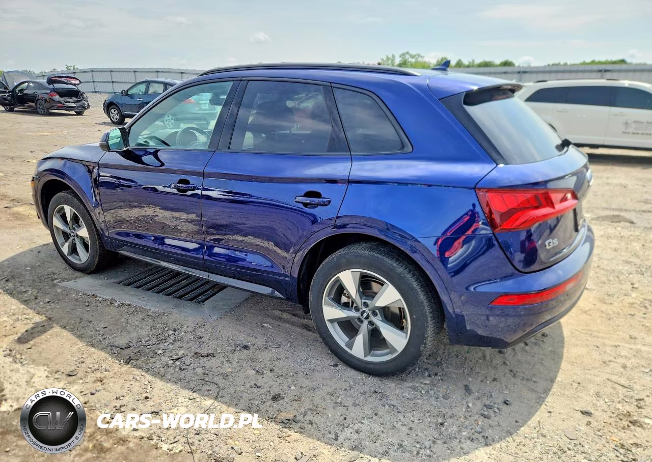 2020 Audi Q5 Premium VIN:WA1ANAFYXL2111747 - 2