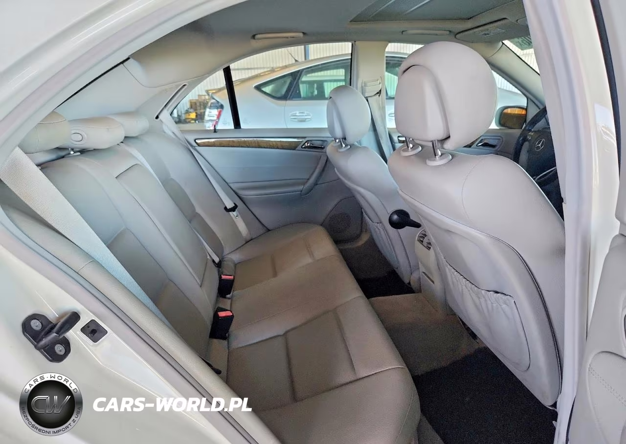 2007 Mercedes-Benz C 230 VIN:WDBRF52H67F905208 - 10