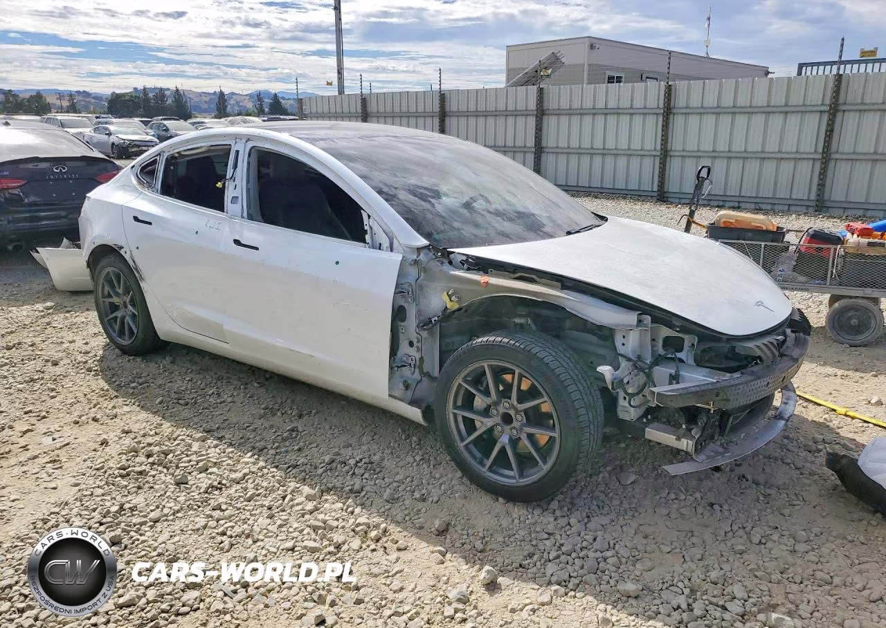 2021 Tesla Model 3 VIN:5YJ3E1EA1MF052136 - 4