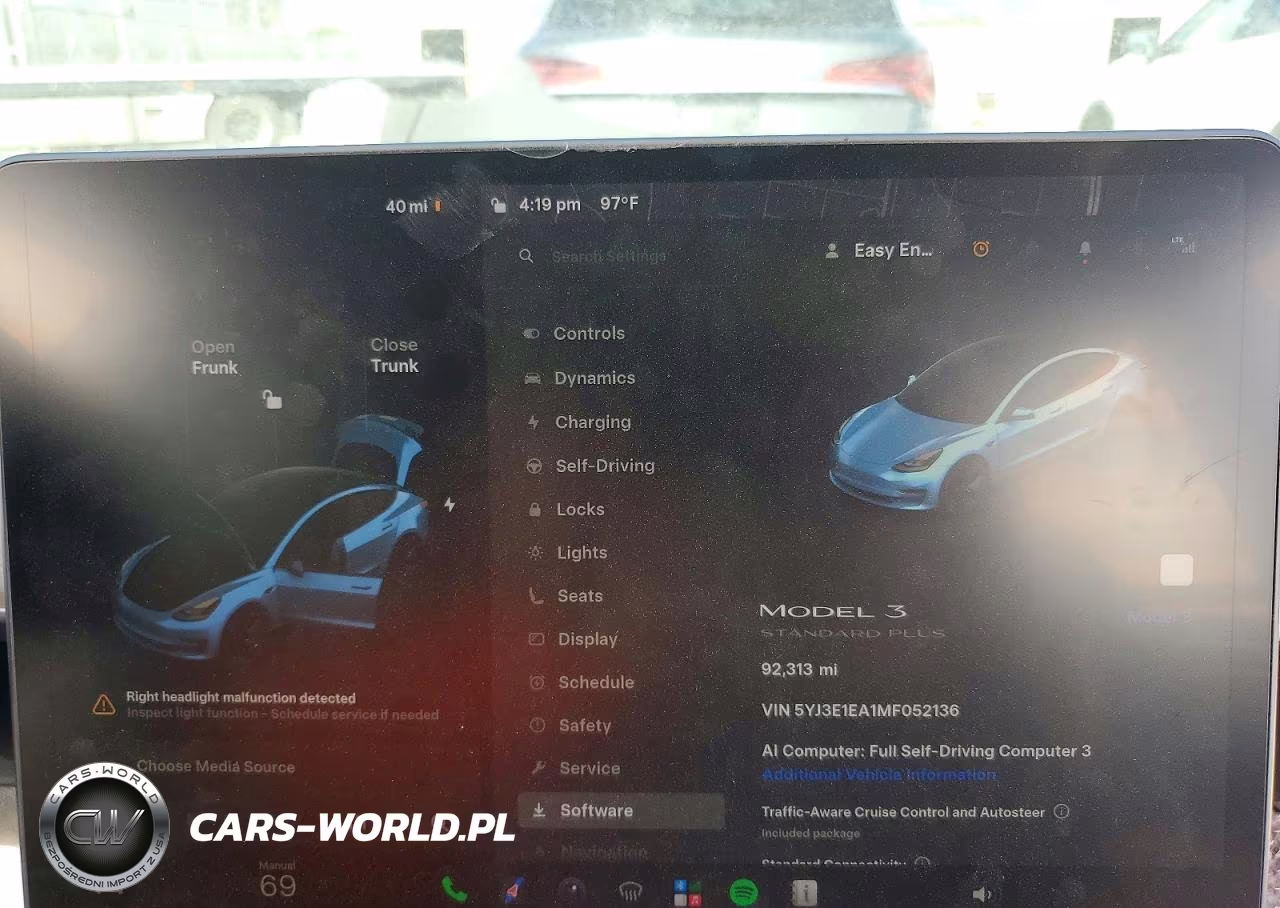 2021 Tesla Model 3 VIN:5YJ3E1EA1MF052136 - 9
