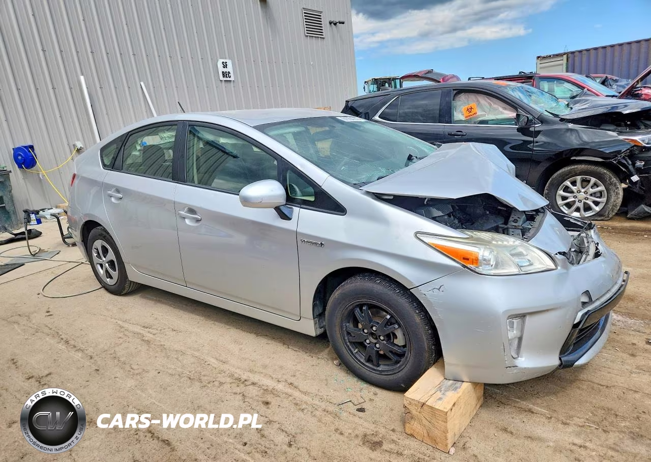 2013 Toyota Prius Two VIN:JTDKN3DU1D5640154 - 4