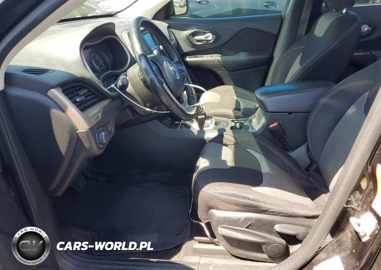 2015 Jeep Cherokee Sport VIN:1C4PJLAB6FW707154 - 7