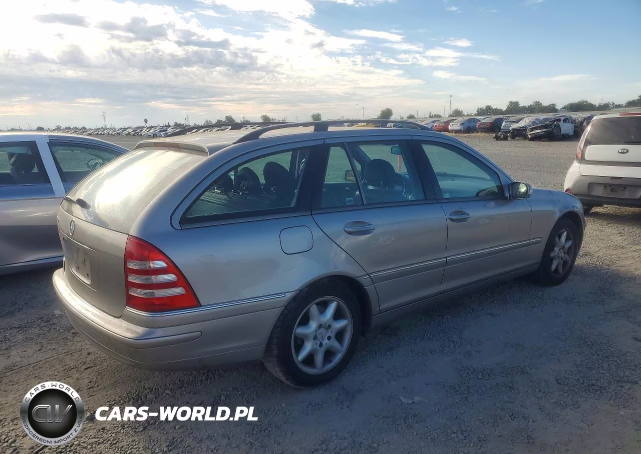 2004 Mercedes-Benz C 240 Sportwagon VIN:WDBRH61J74F453835 - 3
