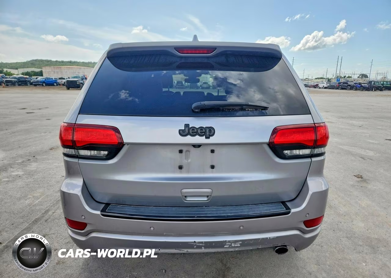 2018 Jeep Grand Cherokee Laredo VIN:1C4RJEAG1JC430875 - 6