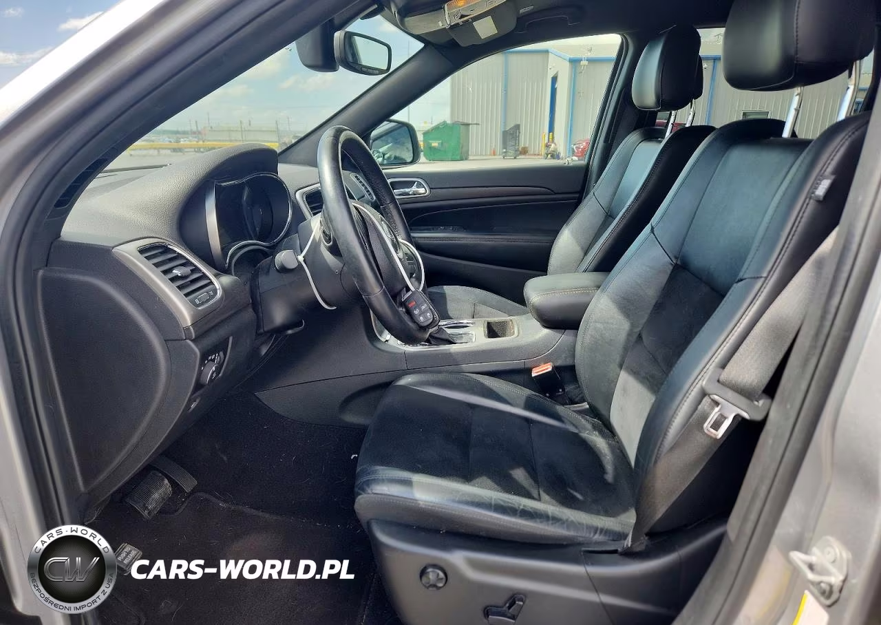 2018 Jeep Grand Cherokee Laredo VIN:1C4RJEAG1JC430875 - 7