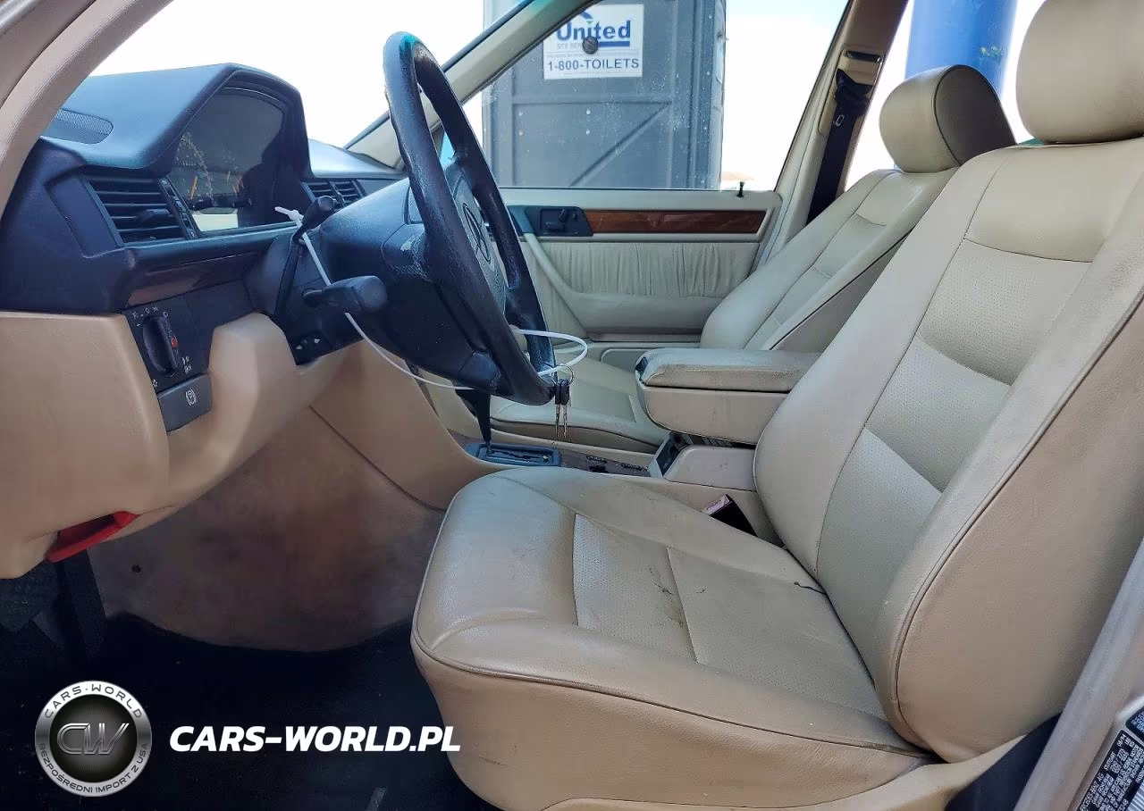 1995 Mercedes-Benz E 320 Base VIN:WDBEA32E3SC173248 - 7