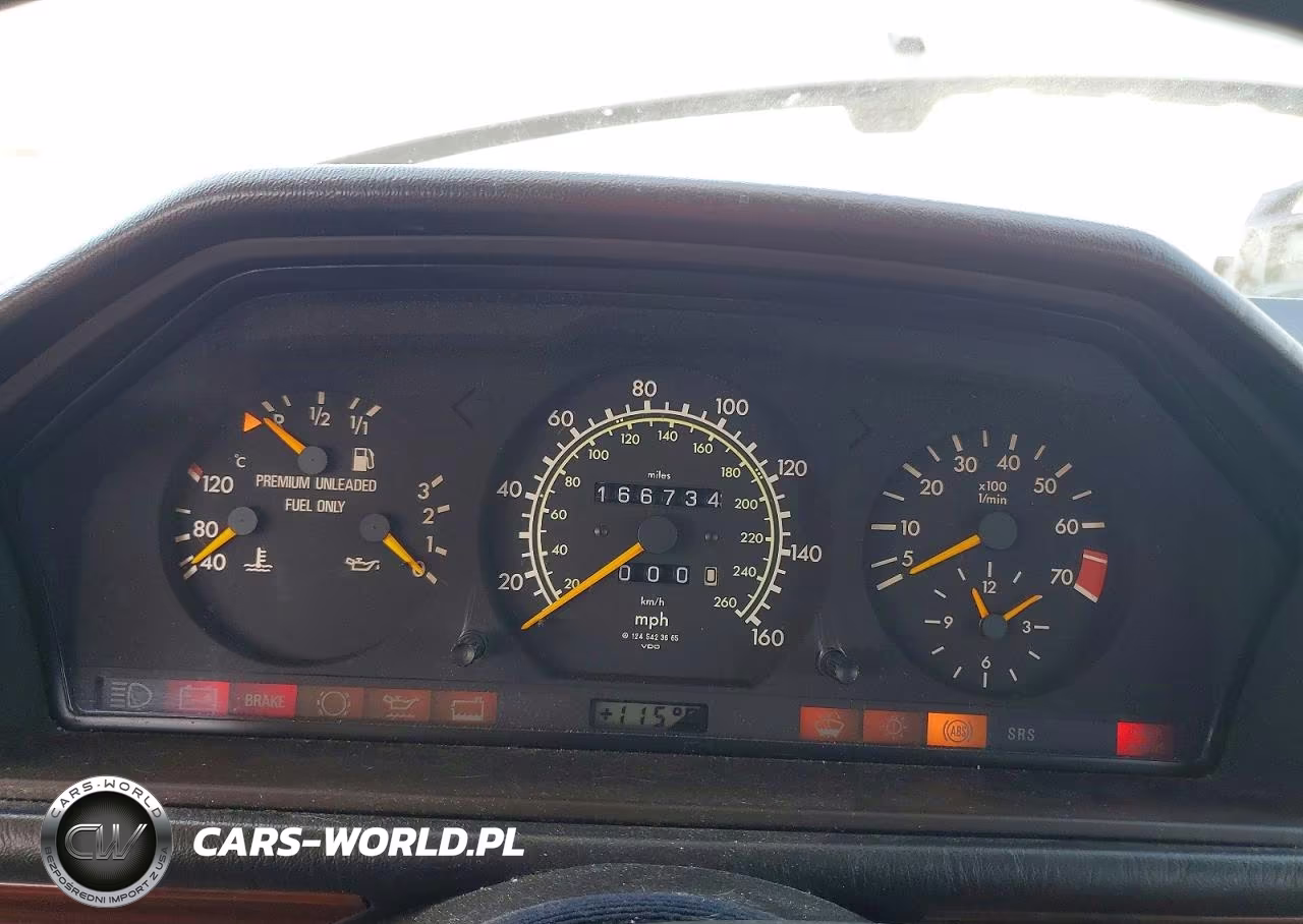1995 Mercedes-Benz E 320 Base VIN:WDBEA32E3SC173248 - 9