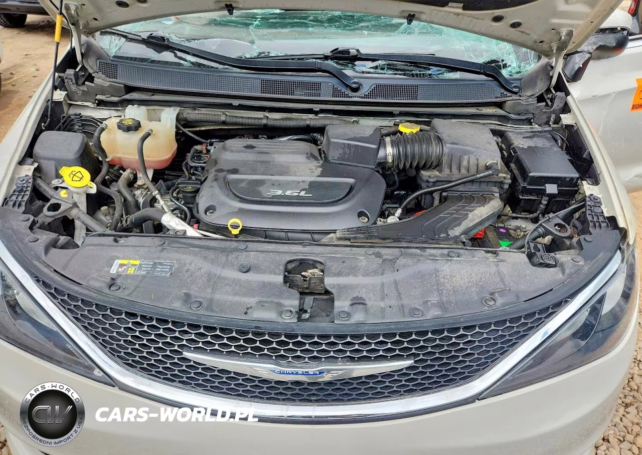 2017 Chrysler Pacifica Touring VIN:2C4RC1DG0HR636012 - 12