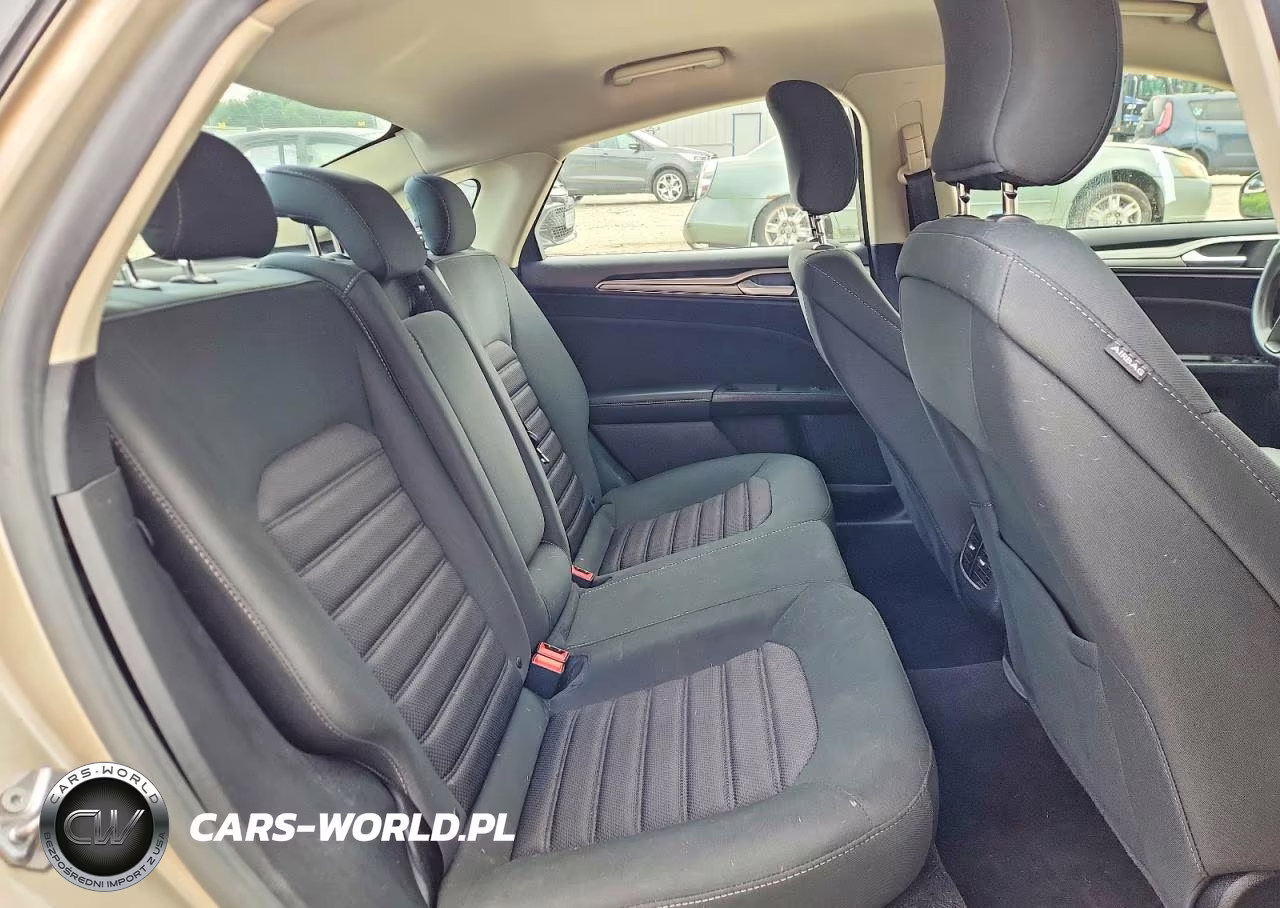 2018 Ford Fusion Se VIN:3FA6P0HD6JR179438 - 10