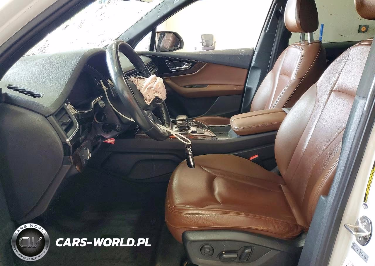 2019 Audi Q7 Premium Plus VIN:WA1LAAF78KD000161 - 7