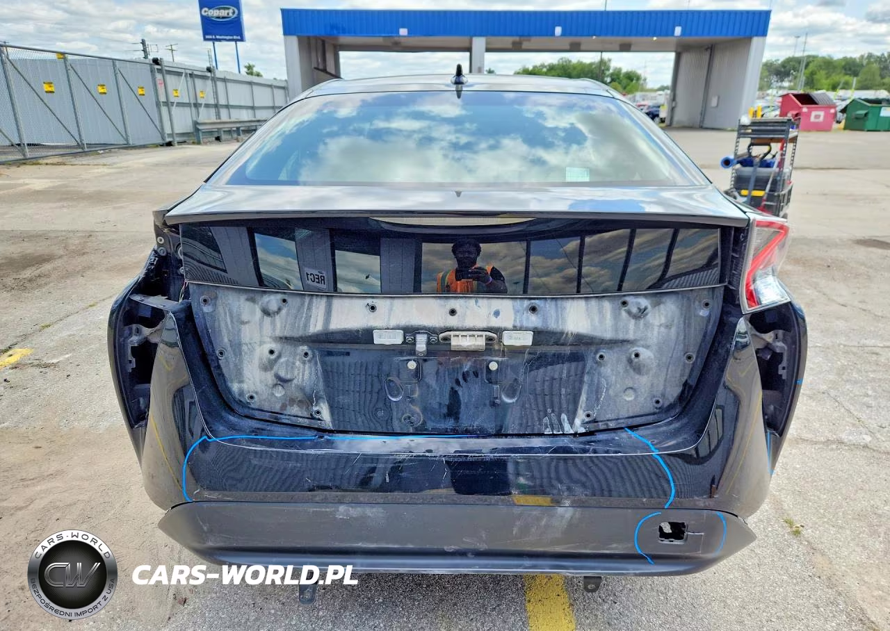 2018 Toyota Prius Two Eco VIN:JTDKARFU9J3554710 - 6