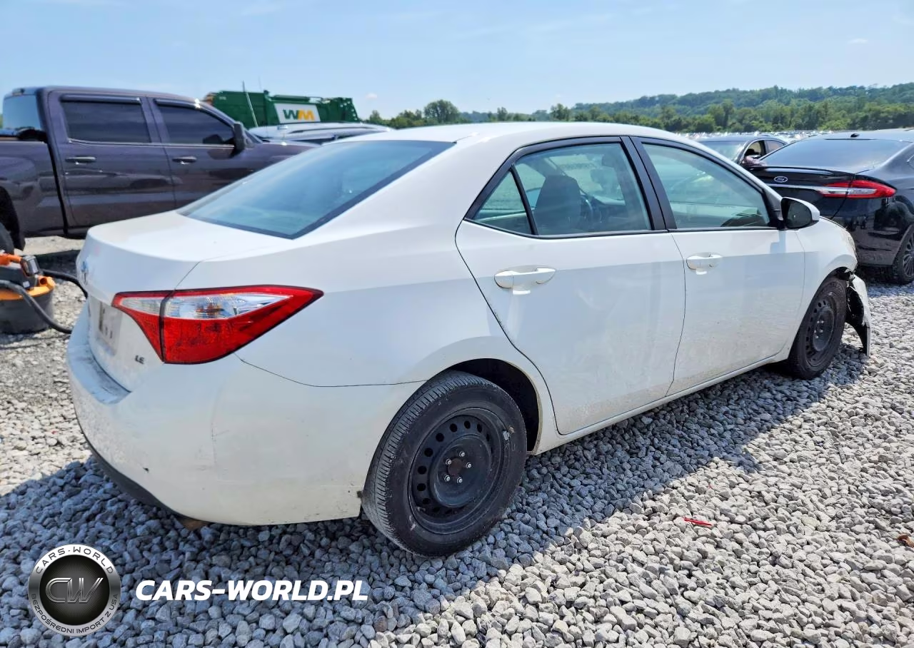 2016 Toyota Corolla Le VIN:2T1BURHE2GC697530 - 3