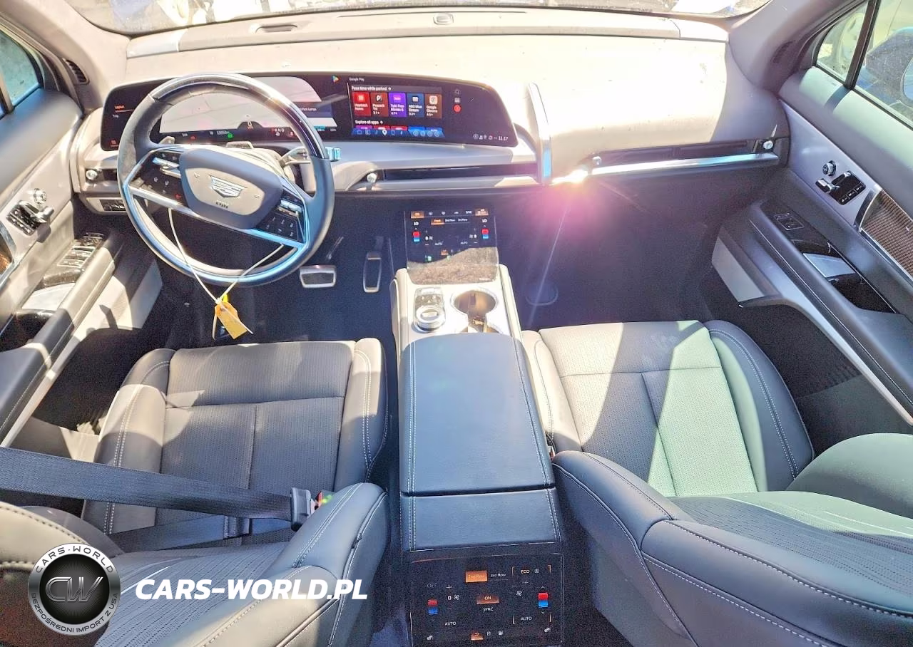 2026 Cadillac Vistiq Sport VIN:1GYC3NML7TZ705541 - 8