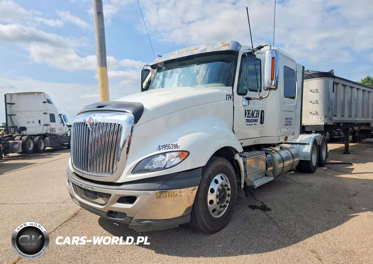 2015 International Prostar Semi Truck – zdjęcie 1 z 13