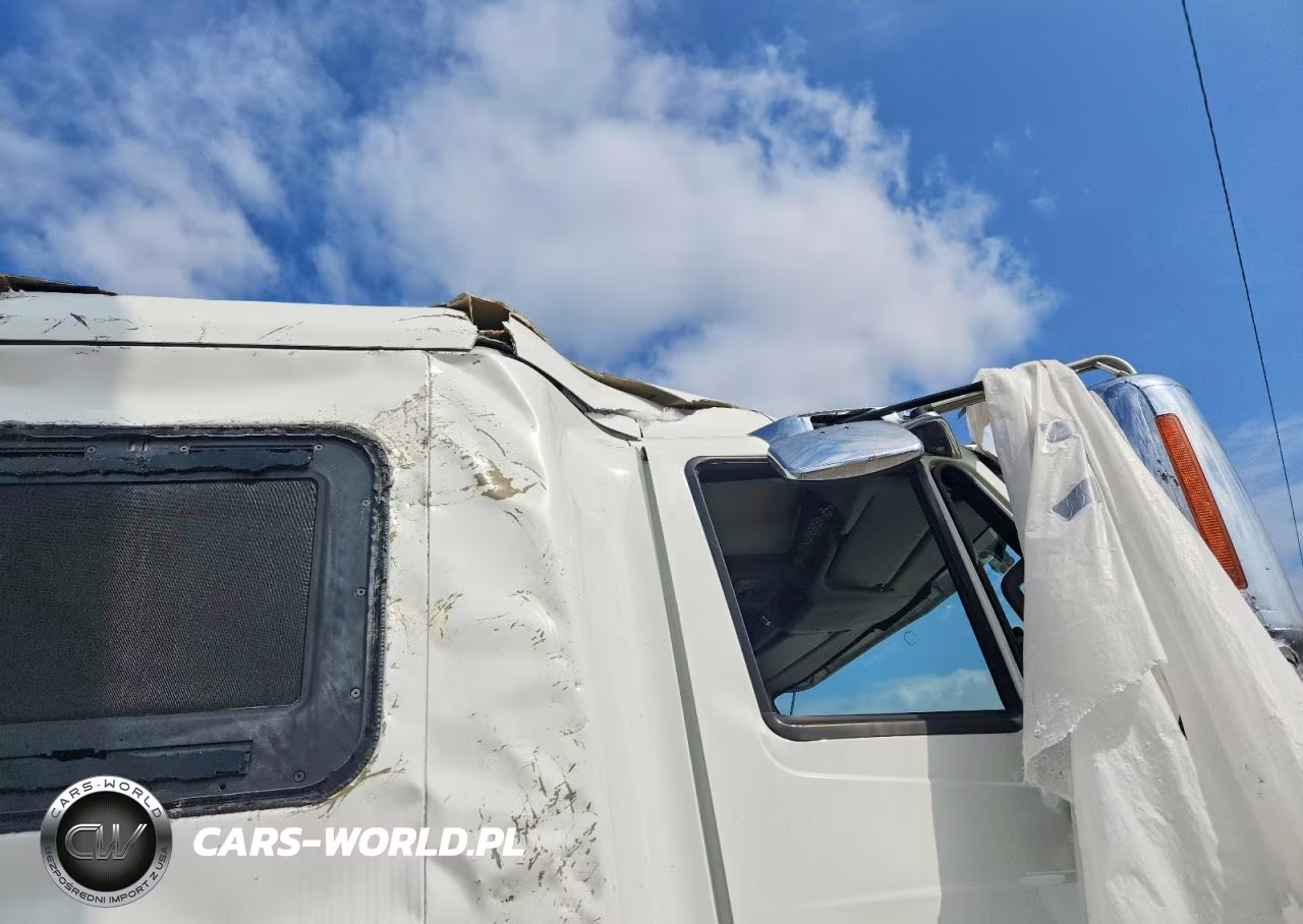 2015 International Prostar Semi Truck VIN:3HSDJAPR6FN574893 - 13
