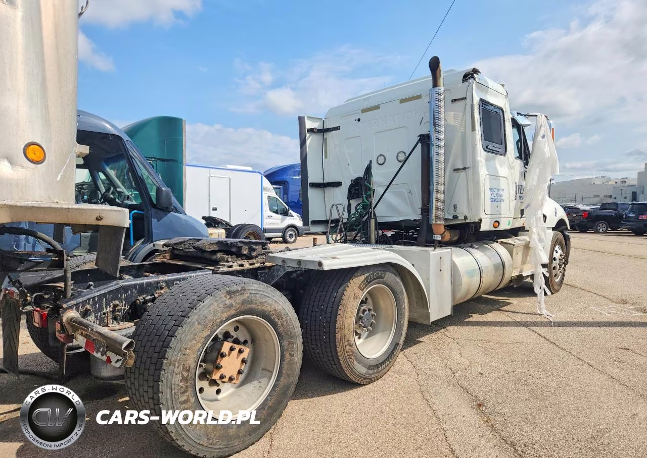 2015 International Prostar Semi Truck VIN:3HSDJAPR6FN574893 - 3