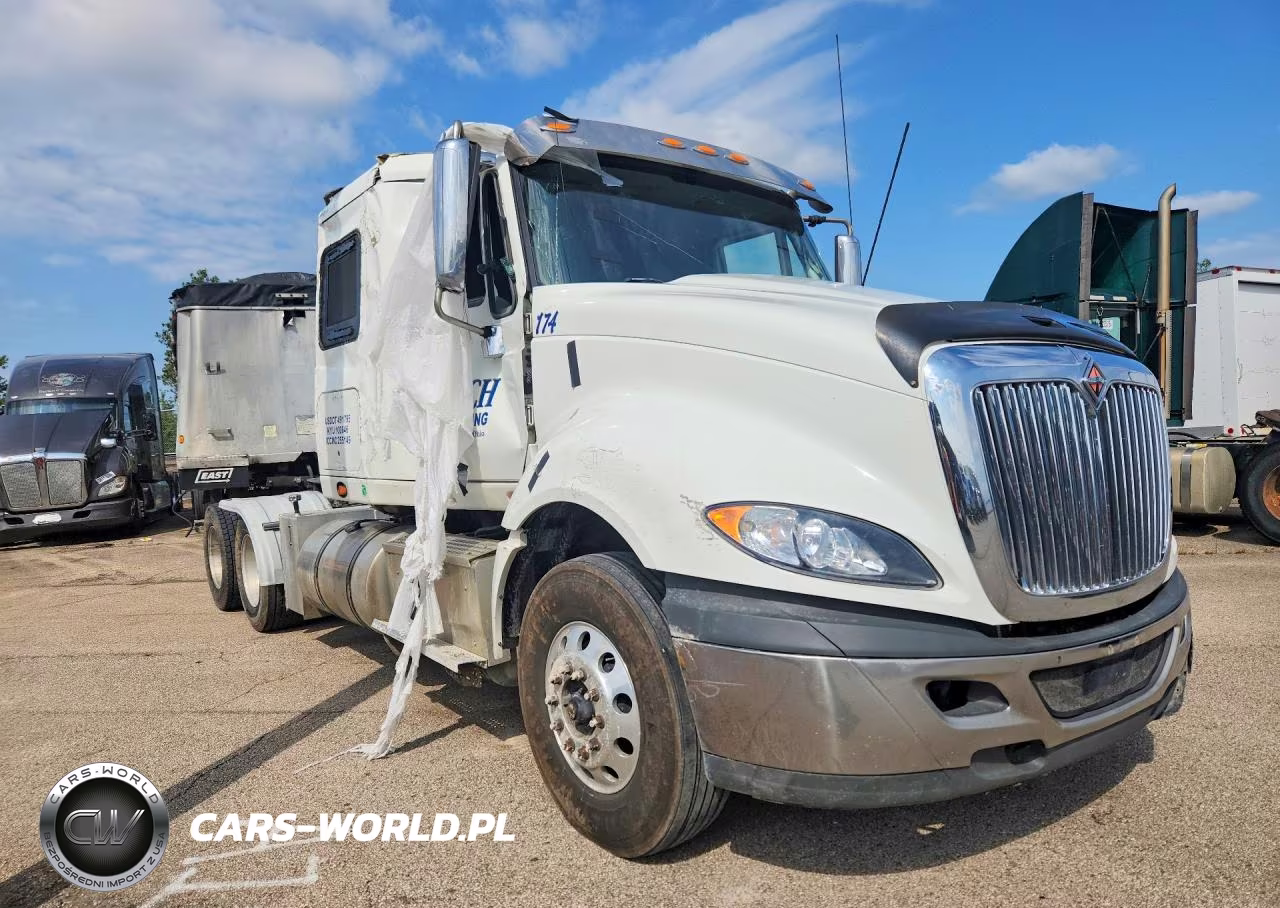 2015 International Prostar Semi Truck VIN:3HSDJAPR6FN574893 - 4