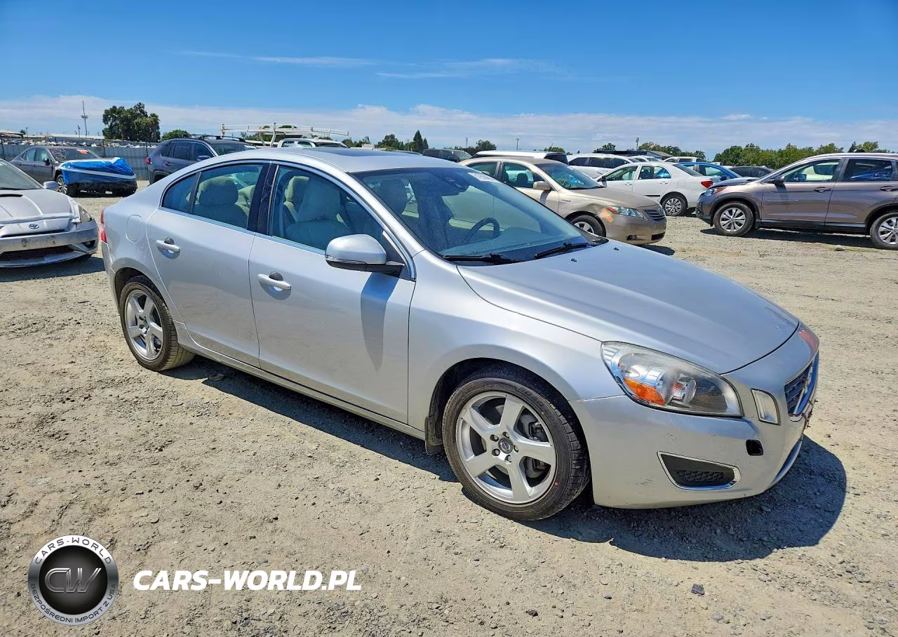 2012 Volvo S60 T5 VIN:YV1622FS0C2120747 - 4