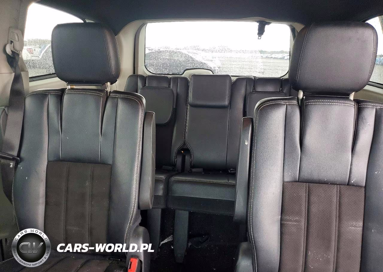 2019 Dodge Grand Caravan Sxt VIN:2C4RDGCG9KR692345 - 10