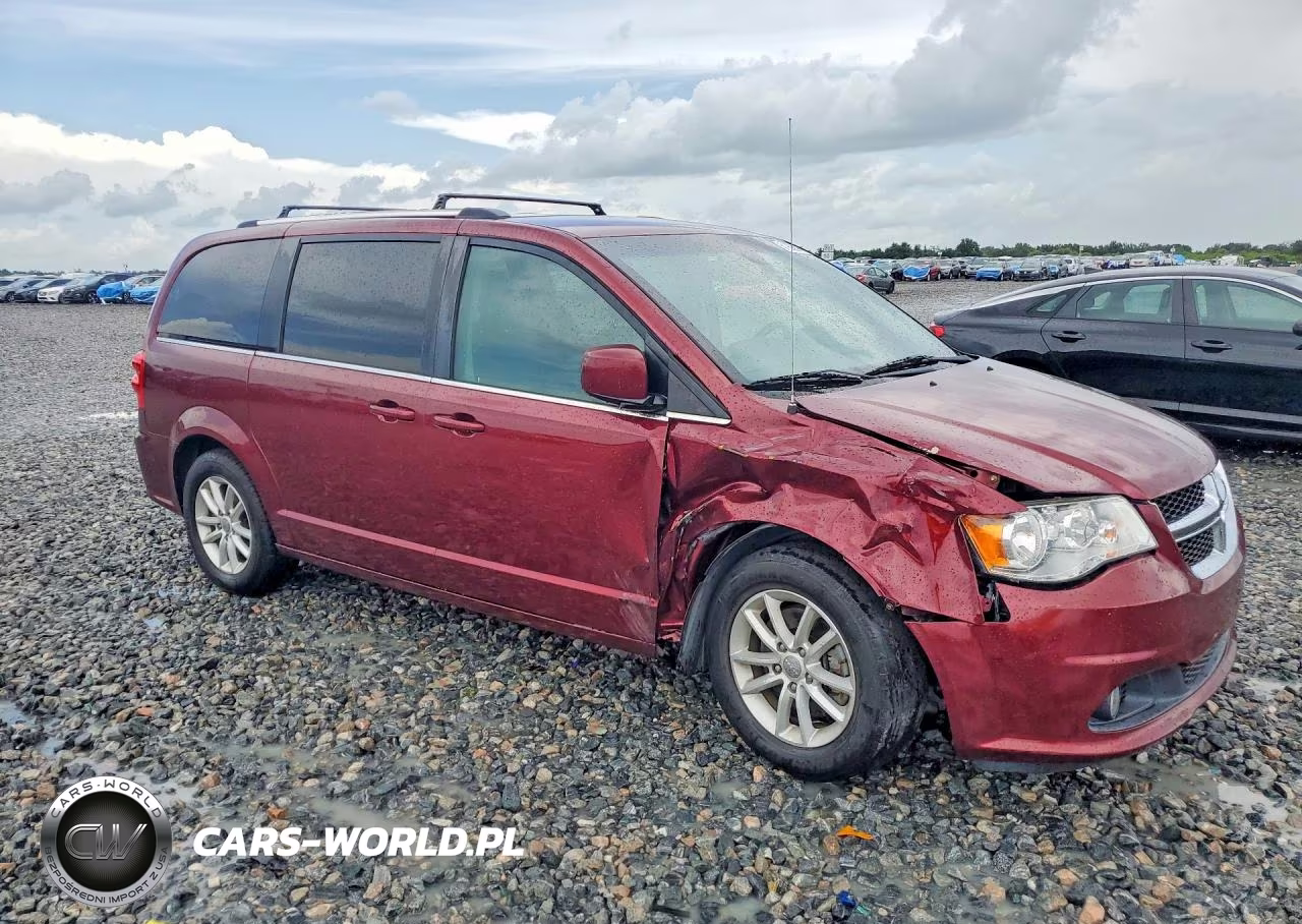 2019 Dodge Grand Caravan Sxt VIN:2C4RDGCG9KR692345 - 4