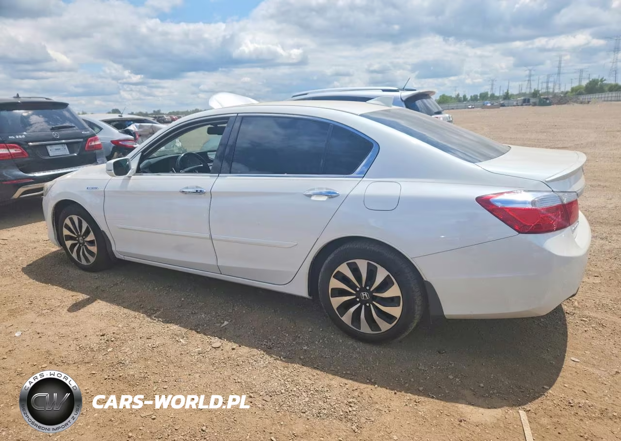 2015 Honda Accord Touring Hybrid VIN:1HGCR6F70FA009120 - 2