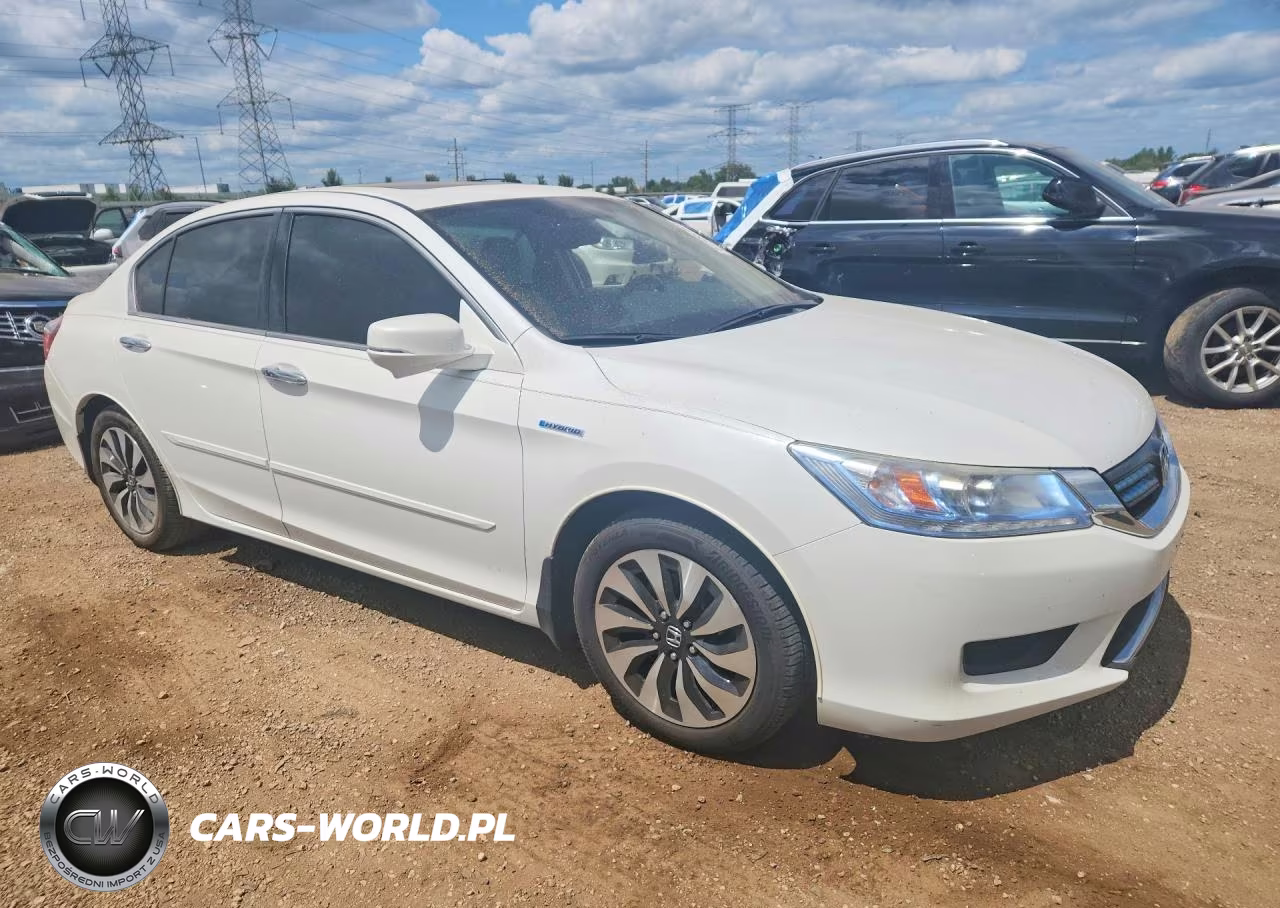 2015 Honda Accord Touring Hybrid VIN:1HGCR6F70FA009120 - 4
