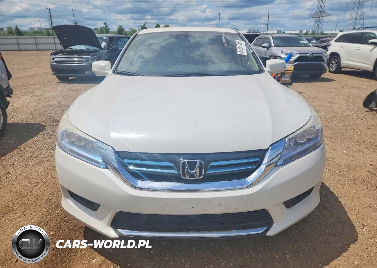 2015 Honda Accord Touring Hybrid VIN:1HGCR6F70FA009120 - 5
