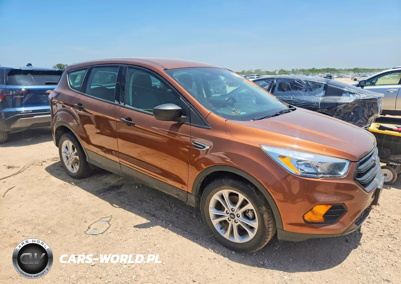 2017 Ford Escape S VIN:1FMCU0F71HUC49008 - 4