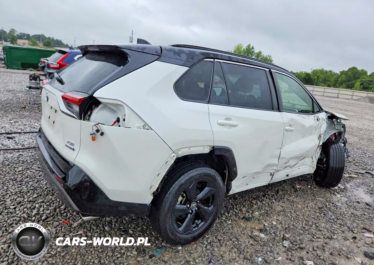 2020 Toyota Rav4 Xse VIN:JTMEWRFV0LJ049256 - 3