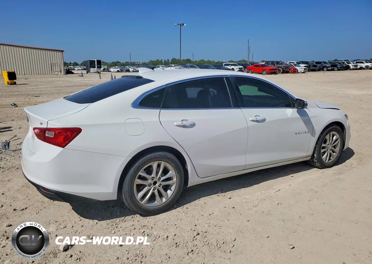 2018 Chevrolet Malibu Lt VIN:1G1ZD5ST0JF276380 - 3