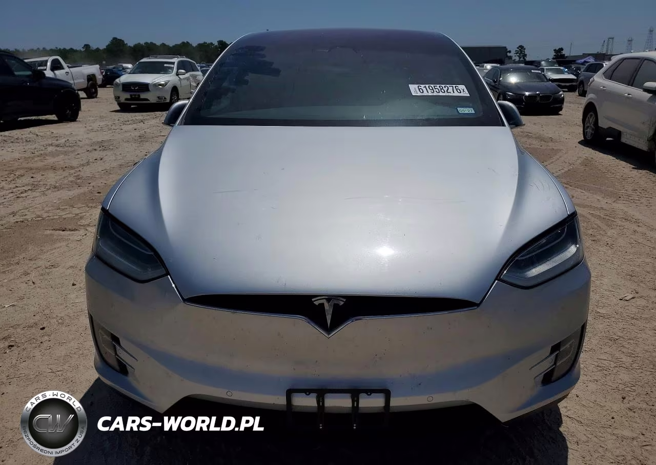 2018 Tesla Model X VIN:5YJXCDE21JF092083 - 5
