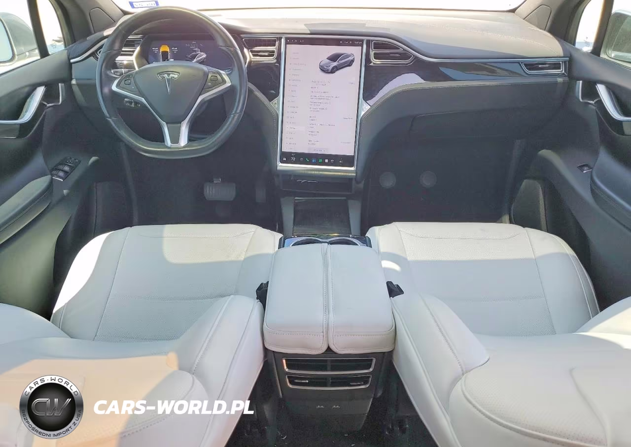 2018 Tesla Model X VIN:5YJXCDE21JF092083 - 8