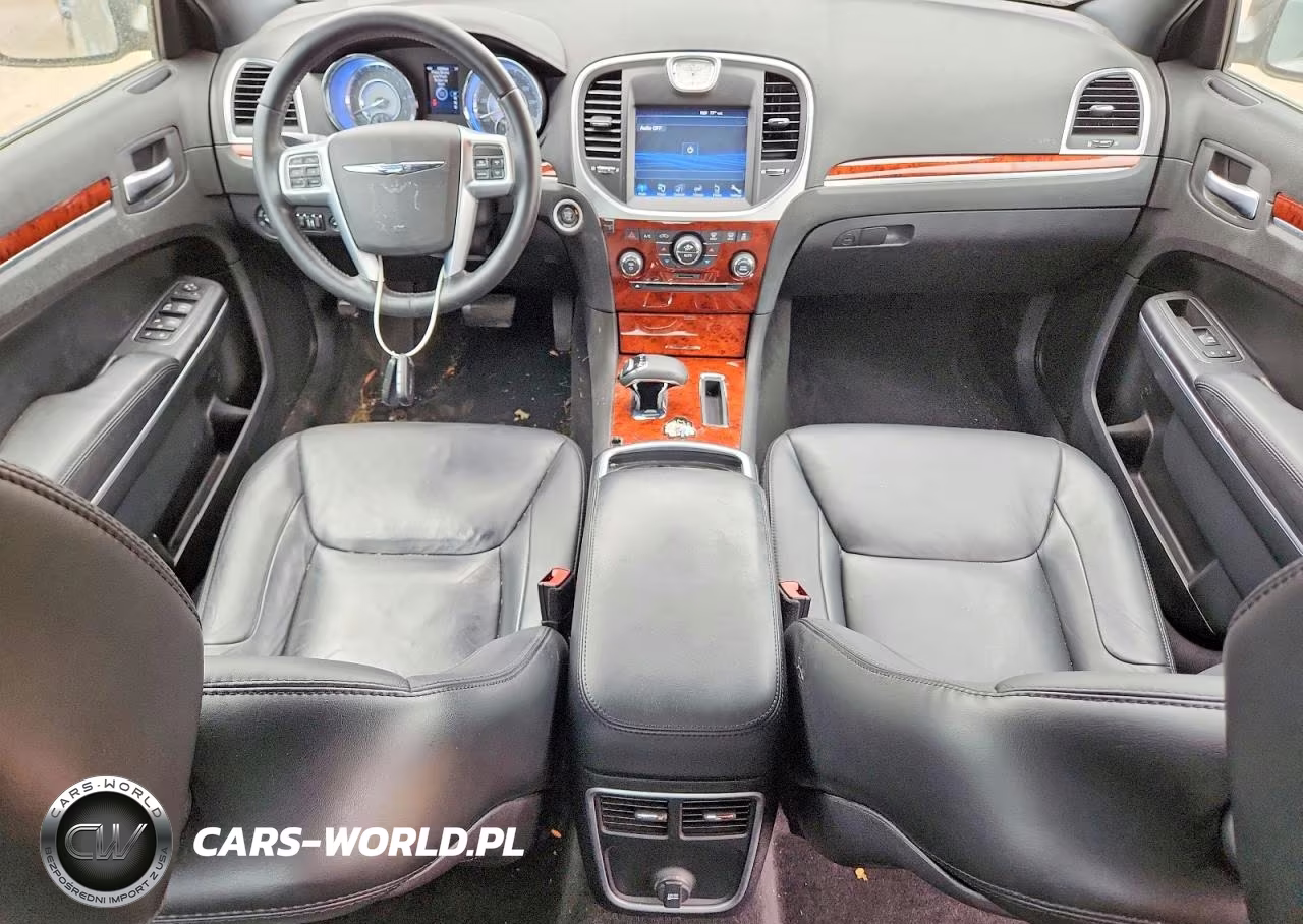 2013 Chrysler 300 VIN:2C3CCAAG0DH528892 - 8