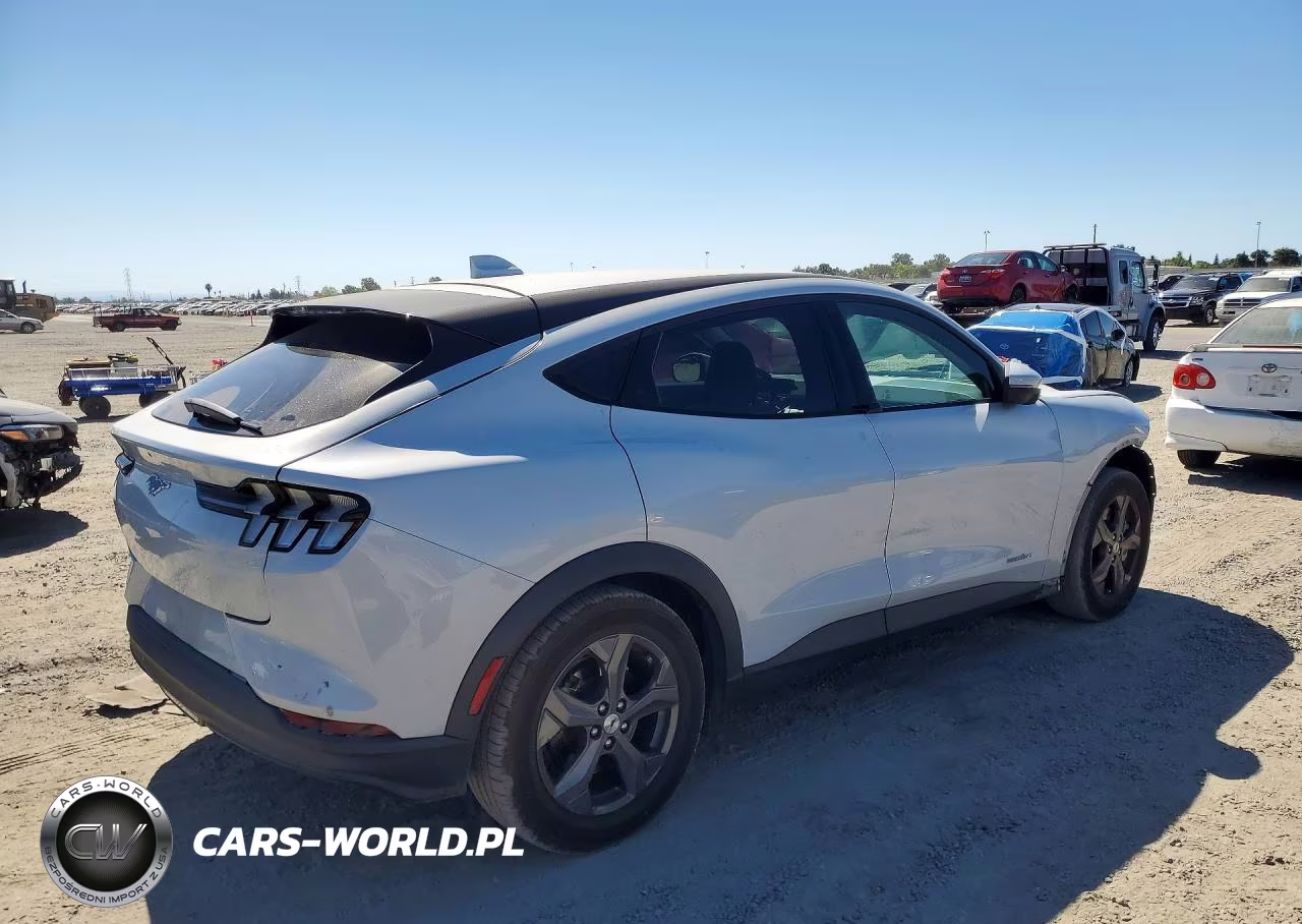 2021 Ford Mustang Mach-E Select VIN:3FMTK1RM9MMA42474 - 3