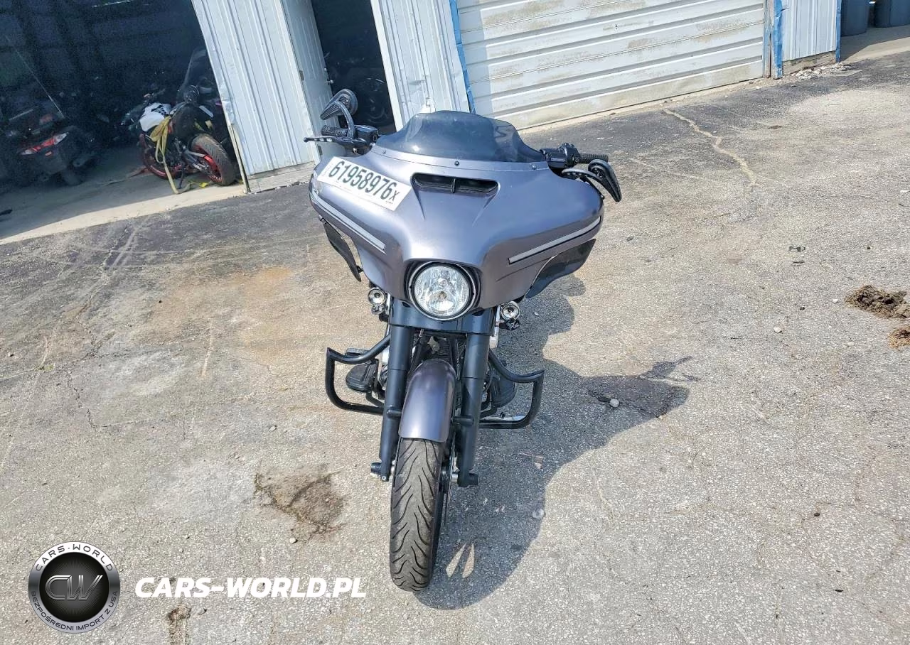 2015 Harley-Davidson Flhx Street Glide VIN:1HD1KBM14FB614297 - 5