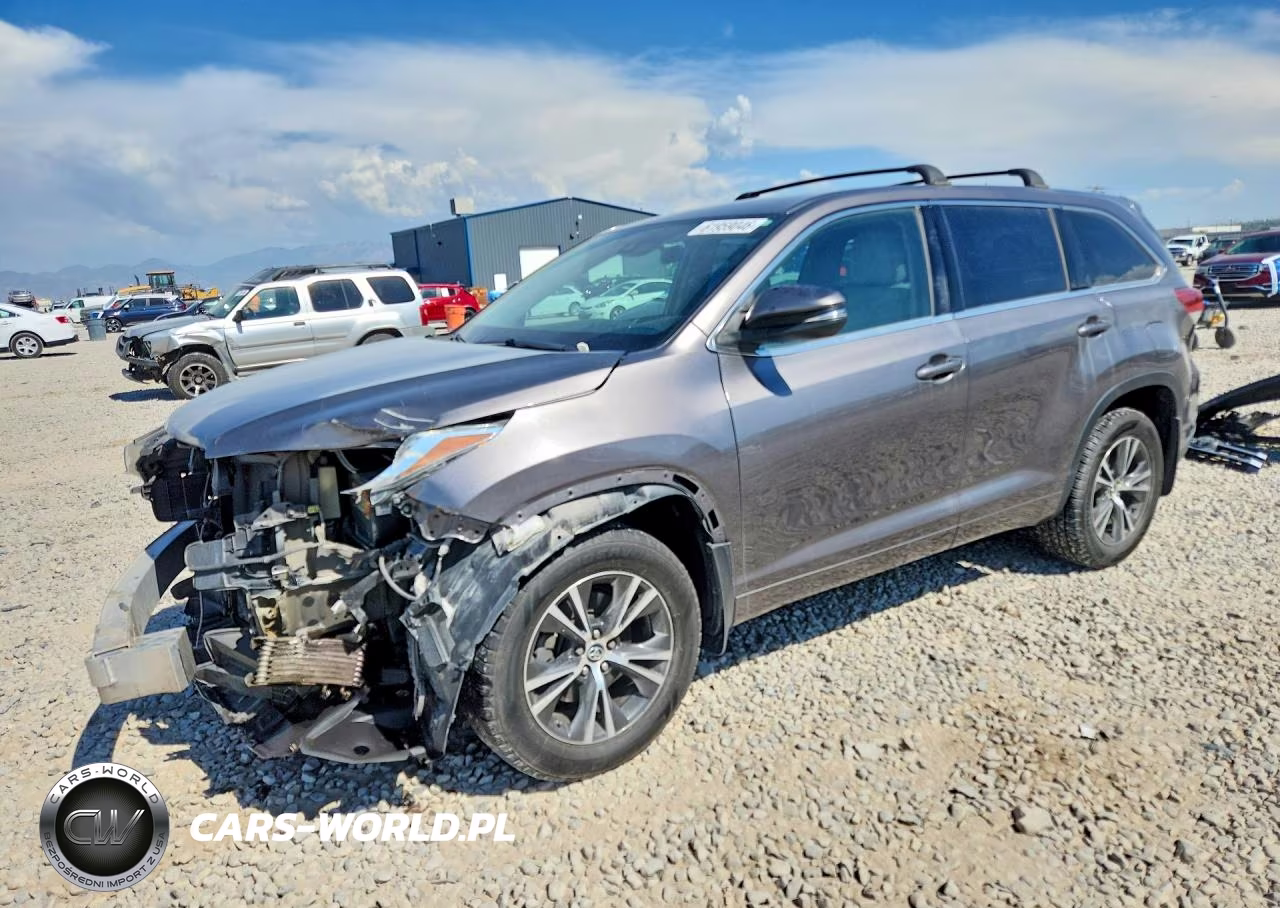 2018 Toyota Highlander Le Plus – zdjęcie 1 z 13